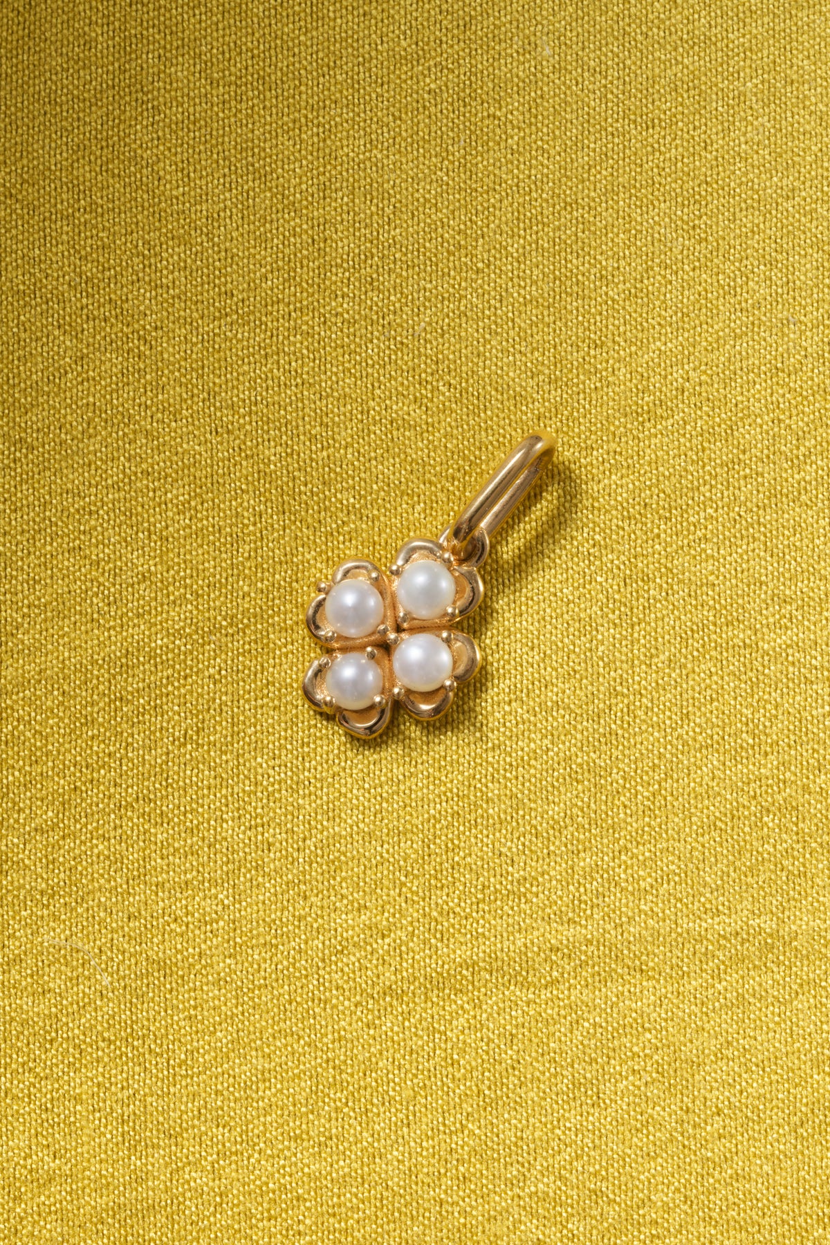 Lucky Clover Charm | Pearls & 9ct Gold