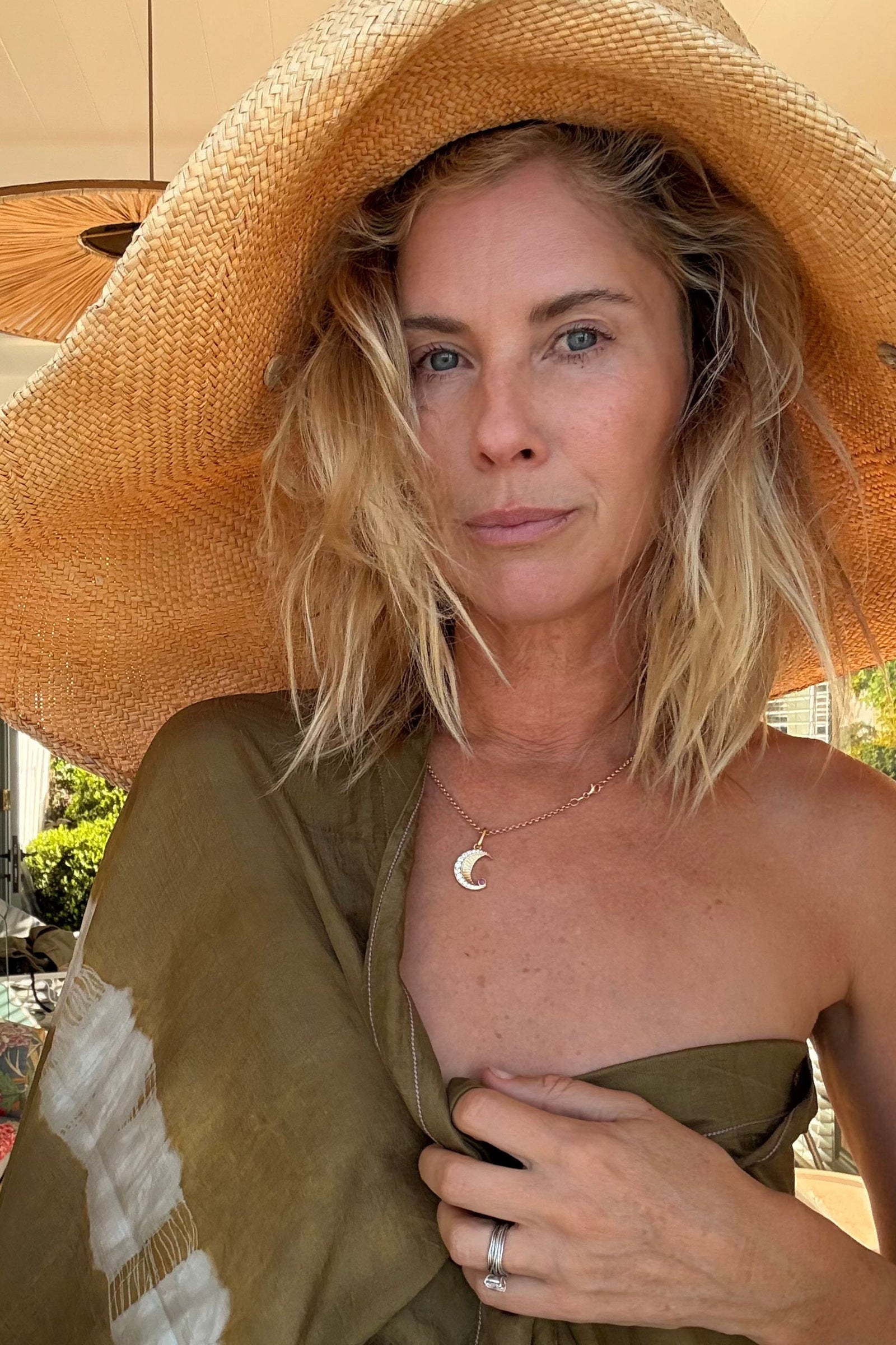 SJC x ELPELUT Tie-dyed  sarong -  Olive Leaf