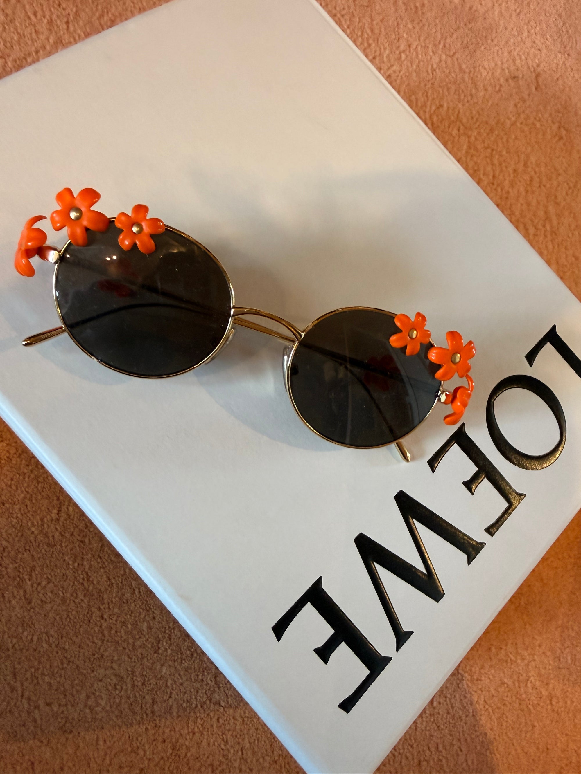 Loewe Dasiy Feild sunglasses