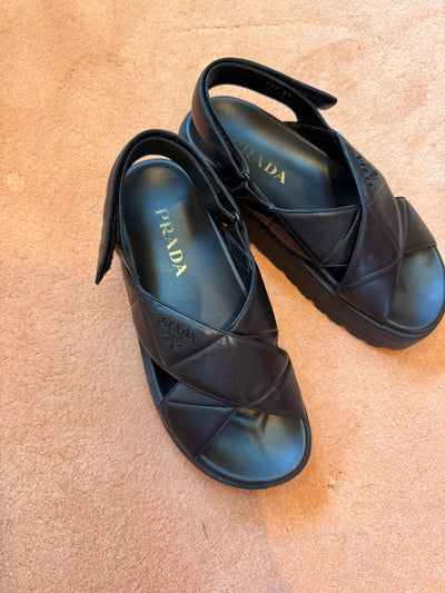 Prada criss cross leather sandal s39