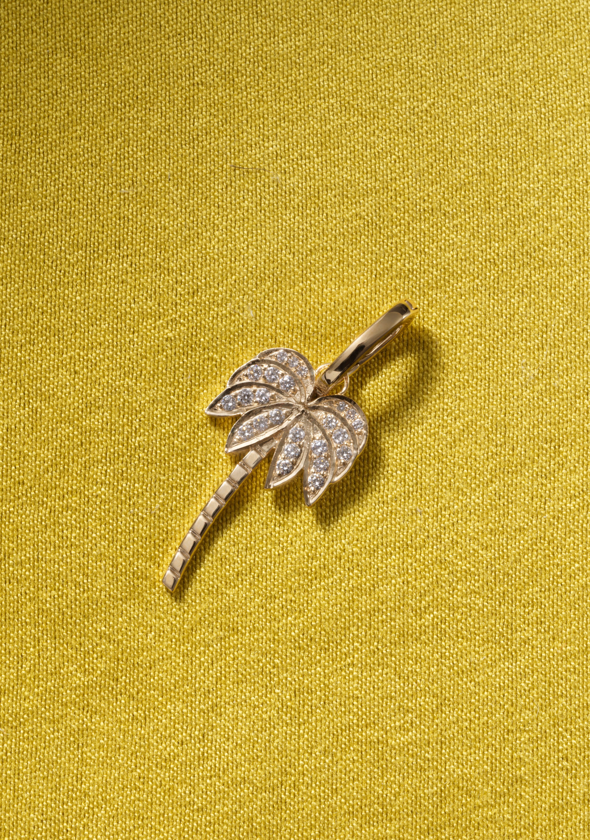 Palm Tree Charm | Diamonds & 9-Karat Gold