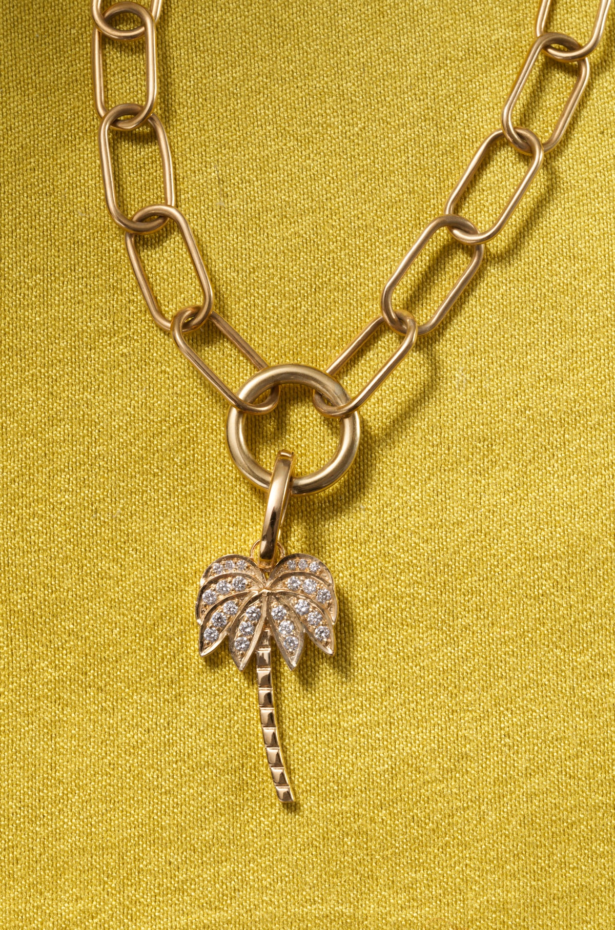 Palm Tree Charm - Diamonds & 9-Karat Gold -Pre-Order