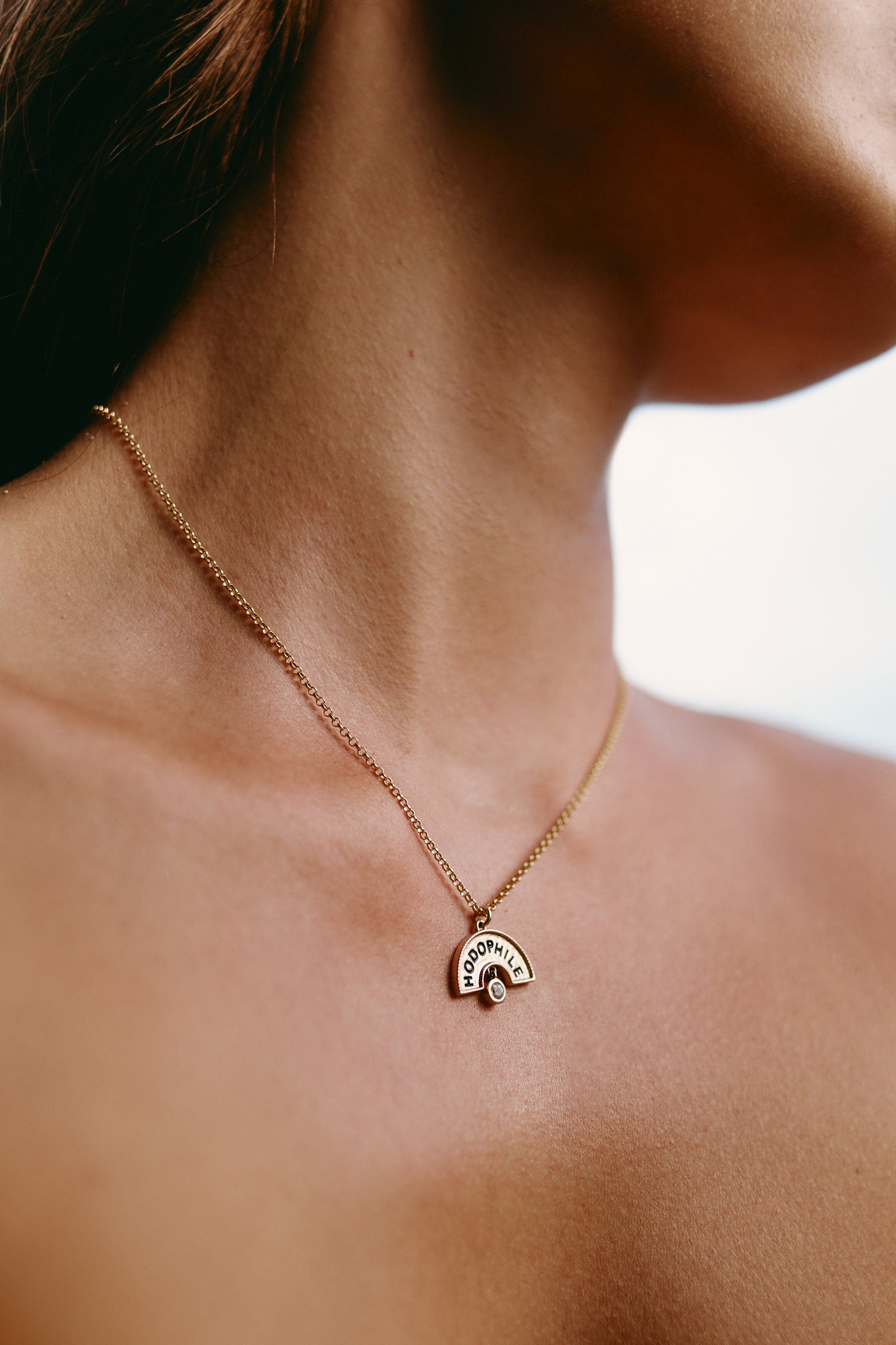 Hodophile Necklace | 9-Karat Gold and Sapphire