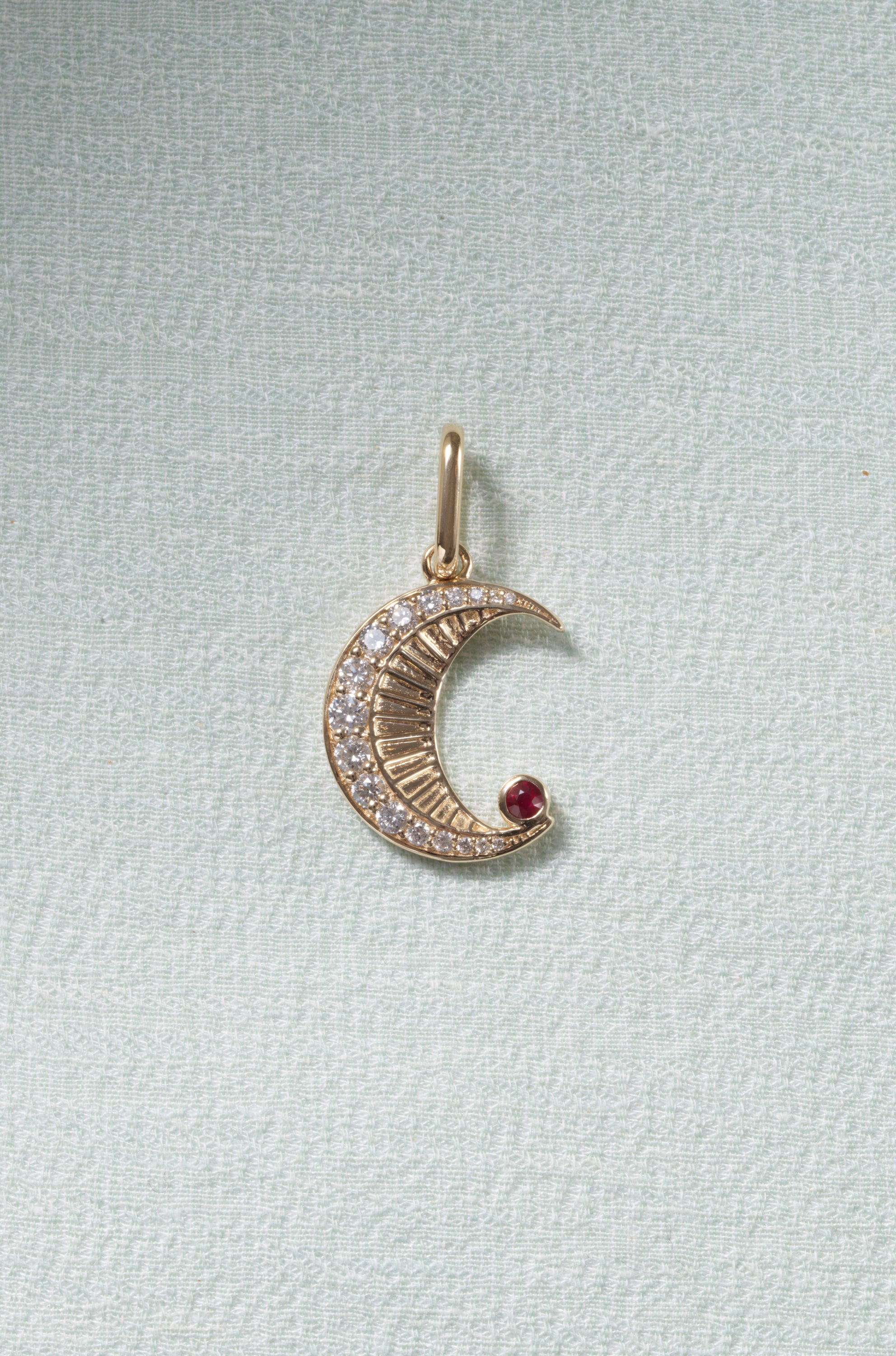 La Luna Charm | Diamonds & 9-Karat Gold
